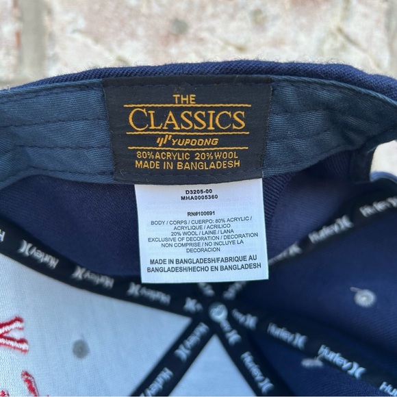 Hurley Snapback Hat Navy Gray Red Logo“Born From Water”Adjustable Cap Surf Skate - Picture 6 of 8